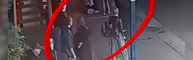 HAOS NA AUTOBUSKOJ STANICI U ZAGREBU - DEO ZGRADE SE SRUČIO MEĐU PUTNIKE! Pogledajte dramatičan snimak sa perona (VIDEO)