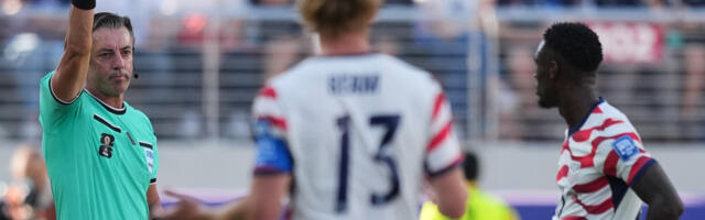 Bruka i sramota: FIFA zbog Amerikanaca primenila nikad viđeno pravilo! Napadač igra uprkos suspenziji