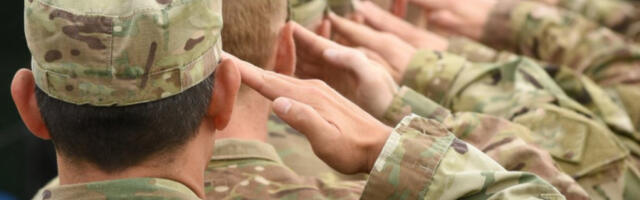 ONAKO, DA NIKO NE PRIMETI: Evo s kim u senci sastanka Trampa i Zelenskog američka vojska započinje VOJNU VEŽBU