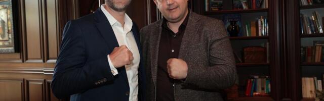 PREKRATNICA ZA GLOBALNI SPORT: Predsednik IBA Umar Kremljev i Donald Tramp mlađi udružuju snage!