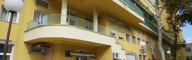 Uručeni paketići najmlađim pacijentima Univerzitetske dečje klinike u Tiršovoj