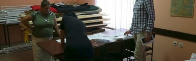 Smederevska Palanka obezbedila 250 paketa školskog pribora za učenike romske nacionalnosti! CILJ JE DA DECA IZ ROMSKIH ZAJEDNICA IMAJU JEDNAKE ŠANSE ZA RAZVOJ I UČENJE!