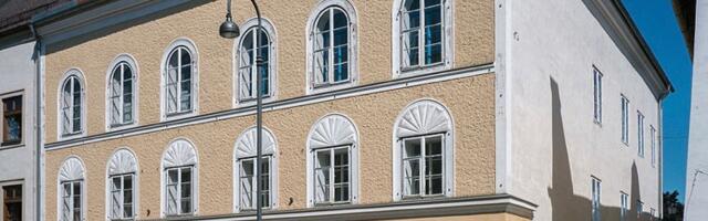 Braunau na reci In: Hapšenje zbog nacističkih tetovaža