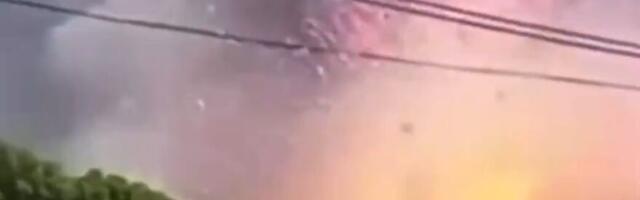 NEZAMISLIVE SCENE! GRUNULA EKSPLOZIJA U ZGRADI, VIŠE OD 45 LJUDI POGINULO: Među stradalima i deca, desetine ljudi povređeno! Jezivi snimci tragedije (VIDEO)