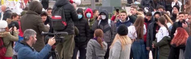 Gimnazijalac iz Čačka: Policajci nas snimali kao da smo državni neprijatelji