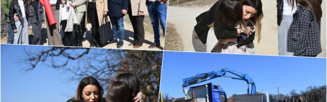 MINISTARKA MESAROVIĆ DONELA SJAJNE VESTI U SEVOJNO! Stiže šleper materijala, Jeknići sa petoro dece konačno će imati svoj krov nad glavom! (FOTO)