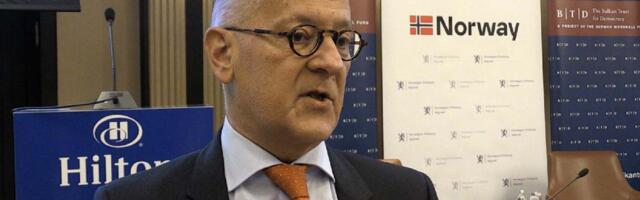 Ivan Vejvoda: Vučićev odnos prema Rusiji je složen