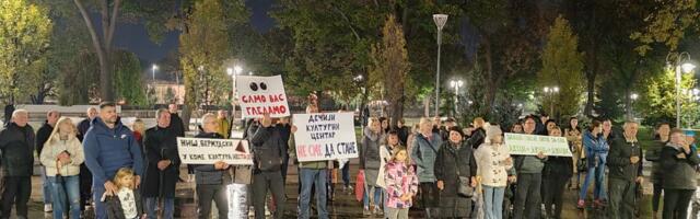 Dečiji kulturni centar najavljuje novu protestnu šetnju do Privrednog suda, gde će ostaviti poruku