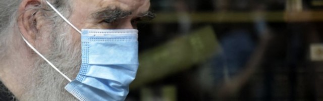 STANJE POGORŠANO: Amfilohije se i dalje bori protiv korone, danas uočene negativne promene