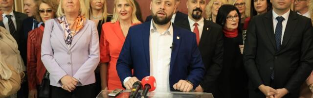 SNS: „Svi odbornici najbrojnije i vodeće političke snage u Skupštini grada Kragujevca, odrekli su se polovine svoje mesečne nadoknade za rad u gradskom parlamentu“