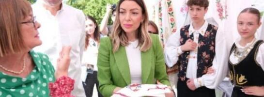 MESAROVIĆ I GOJKOVIĆ OBIŠLE BEČEJ: Izdvojile projekat "Osmeh Vojvodine", više od 400 preduzetnika registrovanih nego pre 14 godina