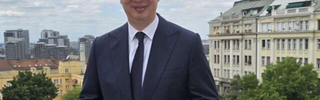 VUČIĆ SUTRA NA PROMOCIJI NAJMLAĐIH OFICIRA VOJSKE SRBIJE! Predsednik u kasarni "General Jovan Mišković“ na Banjici