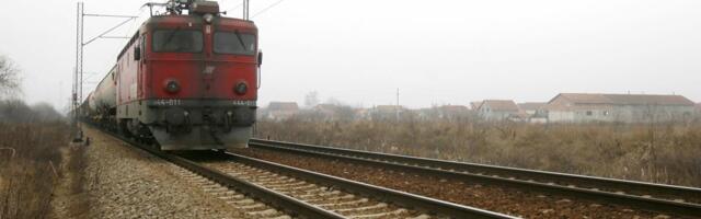 NESREĆA U PODGORICI: Sudar voza i automobila na pružnom prelazu u Zagoriču