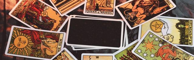 April neće dati ono što želite: Tarot otkriva zašto sve što nije stabilno sada puca