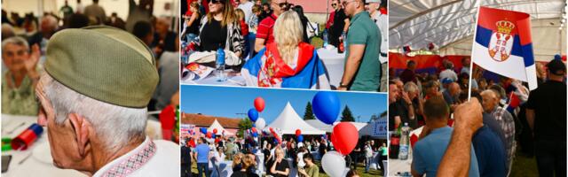 UŽIVO NAROD ČEKA VUČIĆA U DREŽNIKU! Pesma, veselje i reka ljudi dočekuje predsednika kod Užica! Pogledajte VESELU atmosferu! (FOTO)