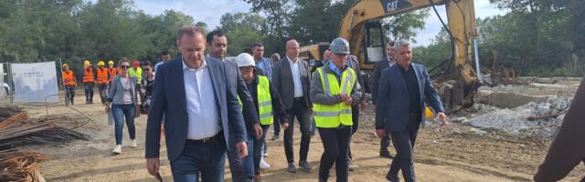 Vesić: Do kraja godine biće završen i most u Mršincima i u Adranima