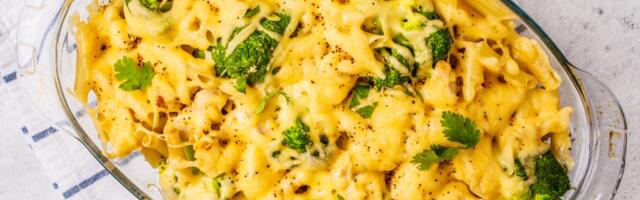 Zapečeni makaroni sa brokolijem
