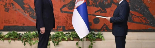 “Sa novoimenovanim ambasadorom Republike Bugarske razgovarao sam o jačanju bilateralne saradnje”: Vučić primio akreditivna pisma od Angelova (FOTO)