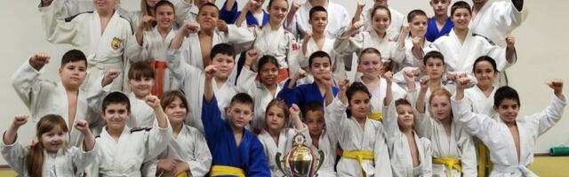 Džudisti Partizana osvojili 10 medalja i pehar na međunarodnom turniru u Kraljevu