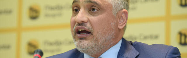 OD ČEGA ZAPRAVO ŽIVI? Čeda Jovanović godinama taji svoja POSLOVANJA, a sad CURE INFORMACIJE - ništa nije u SRBIJI