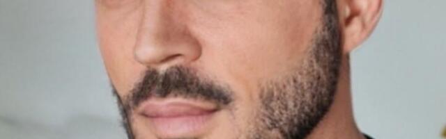 "OTAC SE ŠVALERISAO S KUĆNOM PRIJATELJICOM" Karamela o detinjstvu i odnosu roditelja: Majka nije htela razvod, volela ga je...