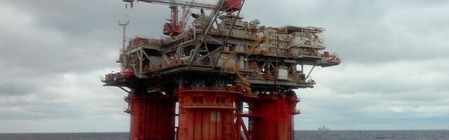 Posledica rata SAD, Izraela i Irana: Nafta bi mogla da poskupi na 100 dolara za barel