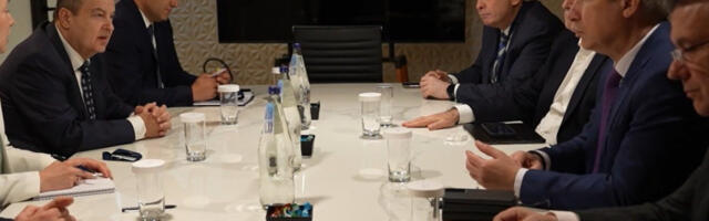 Дачић са грчким министром за заштиту грађана о безбедносној ситуацији у региону