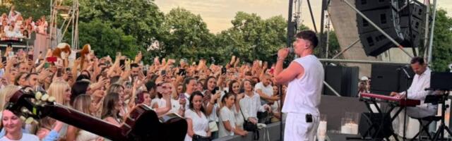 ADI ŠOŠE PRIZNAO DA IMA TREMU, A ONDA NAPRAVIO LOM NA SCENI! Publika u ekstazi (VIDEO)