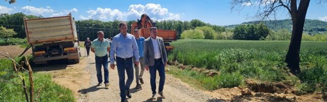 U toku radovi na revitalizaciji putnog pravca Brezna - Teočin