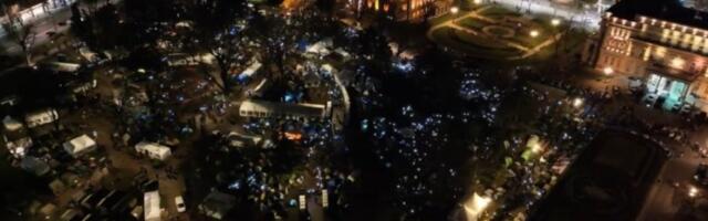 VELIČANSTVEN PRIZOR: Studenti koji žele da uče napravili spektakularan "lajt šou" - osvetleli Beograd (VIDEO)