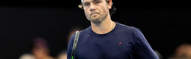 Ponizio Kirjosa za 1 sat, Srbin nastavio da briljira u Australiji, napravio senzaciju i prošao u 1/4 finale