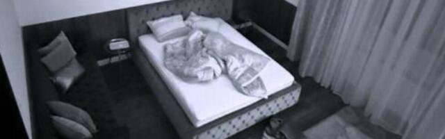 FOTOGRAFIJA IZ SPAVAĆE SOBE OSVANULA PRED IZBORE! Poruka od 2 reči ŠOKIRALA SVE ODREDA - SKANDAL U MAĐARSKOJ!