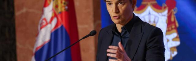 ANA BRNABIĆ O NOVOM NASILJU BLOKADERA U BEOGRADU: "Svaka čast! Blokaderi srušili ogradu. Vest bi bila da su nešto izgradili, popravili, očistili, predložili"