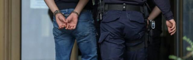 Hapšnje na Vračaru: Upao u kafić sa mačetom, pretio gostima i prolaznicima