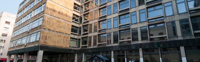 Danas nema nastave na Filozofskom nastavu u Beogradu: Devojka skočila sa zgrade i poginula