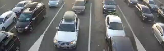 TRI SATA ČEKANJA NA BATROVCIMA! Na granicama već HAOS, evo kakvo je stanje na ostalim prelazima u zemlji! (FOTO)