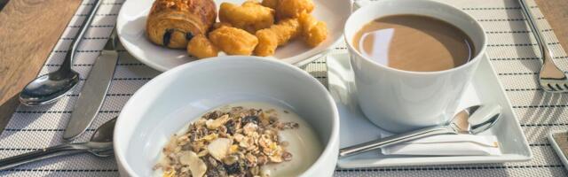 Ova jutarnja navika podiže holesterol, toliko je štetna da niste svesni: Svaki drugi dan pravimo GREŠKU koja košta!