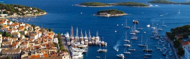 "Tražimo pomoćnog kuvara, ženama 500 evra manja plata" : Svi bruje o skandaloznom restoranu na Hvaru, JADNO!