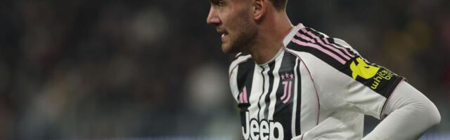 JUVENTUS BI DA ODUZME VLAHOVIĆU 5 MILIONA GODIŠNJE! Ovako bezobraznu ponudu za Dušana niko nije očekivao! Najavljen novi sastanak