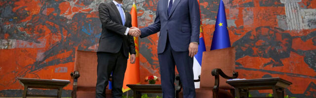 Nepotrebne Vučićeve tenzije na konferenciji sa Milatovićem