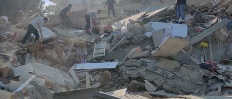 Video: Smrtonosan zemljotres pogodio Tursku, urušene zgrade u Izmiru