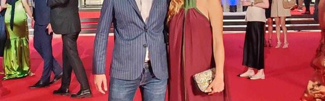 Slavlje u domu Tamare Dragičević i Petra Benčine: Glumac podelio fotografiju iz porodičnog doma!