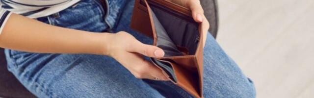 OPASNE GREŠKE KOJE SRBI STALNO PRAVE: Stručnjaci upozoravaju - najviše para gubimo u OVIM godinama!