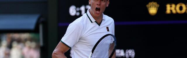 Janik Siner ostaje kralj Vimbldona: Veliki preokret u finalu, Zverev se okliznuo, izgubio živce i poklonio se Italijanu /VIDEO/