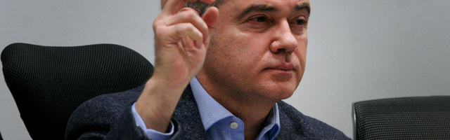 “MEŠETARE MI PO STRANCI” Lutovac: Ruše me po Vučićevom nalogu