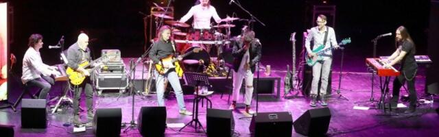 Još jedan koncert Crvene jabuke, 15. aprila u Kombank Dvorani