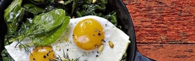 Jaja i spanać - ukusan i hranljiv doručak