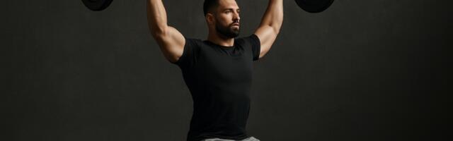 Radite military potisak tačno ovako: Treneri dele varijaciju vežbe koja će popraviti vaše držanje