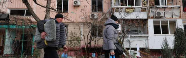 NAJMANJE DVE OSOBE POGINULE U NAPADU NA ZAPOROŽJE: Ruski dron pogodio privatnu kuću!