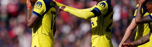 „Crne mačke“ gurnule Totenhem još dublje u ambis, remi u Notingemu